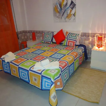 ゲストハウス New Aquarium - ラゴス